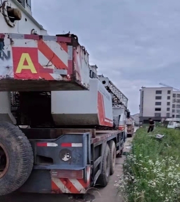ZLJ5322JQZ25V Zoomlion Used Truck Cranes 25ton Second Hand Crane Trucks