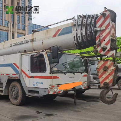 Penjualan Derek Truk Span 40t Sistem Derek Bergerak untuk Pengangkatan Berat dan Operasi yang Lancar